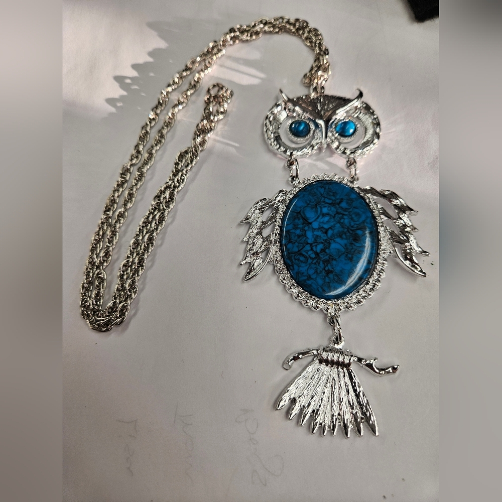Segmented large owl pendant
